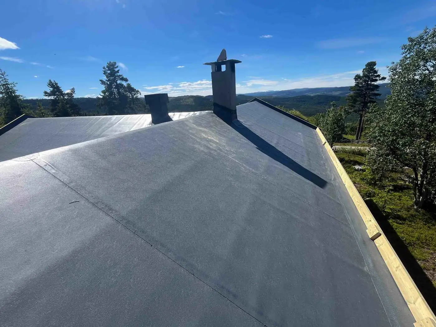 Protan takmembran lagt p&aring; hytte